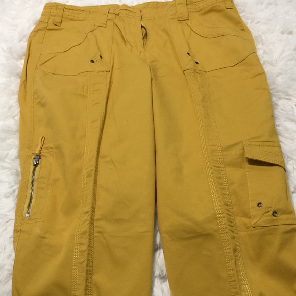 Style & Co - Women Yellow Cargo Capri Pants - Picture 4 of 8